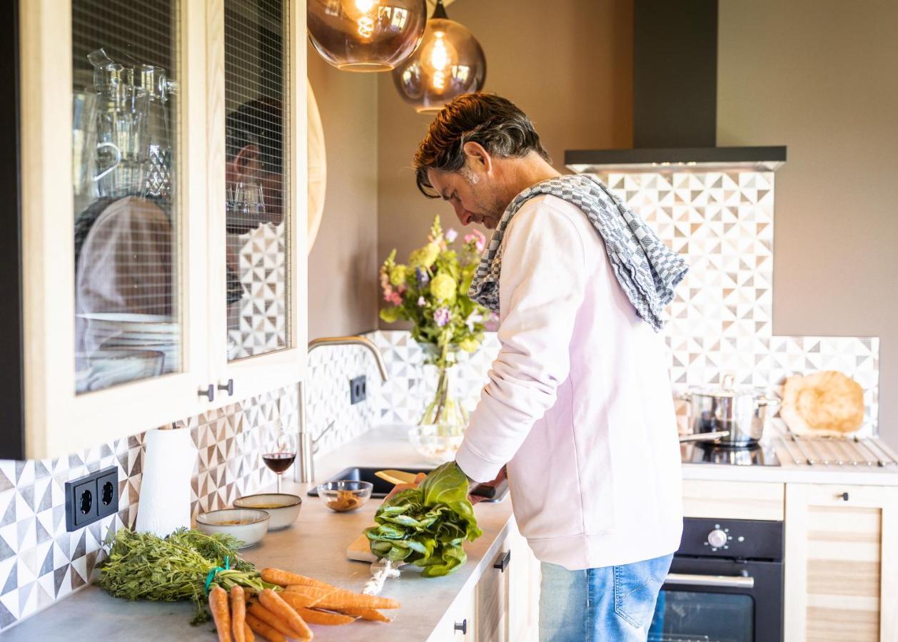 Bij De Genieterij Luxe Tiny Houses Koudum Exterior foto